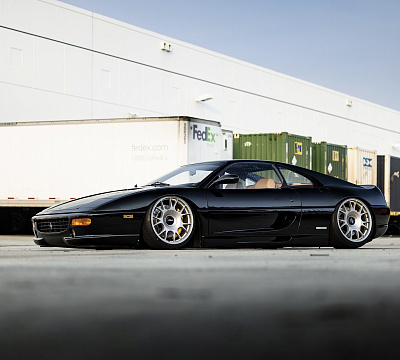 Фото дисков Rotiform TUF-R на Ferrari F355