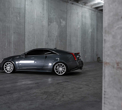 Фото дисков Vossen CVT на Cadillac CTS II