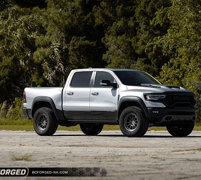 Фото дисков BC Forged TD01 на Ram 1500 V