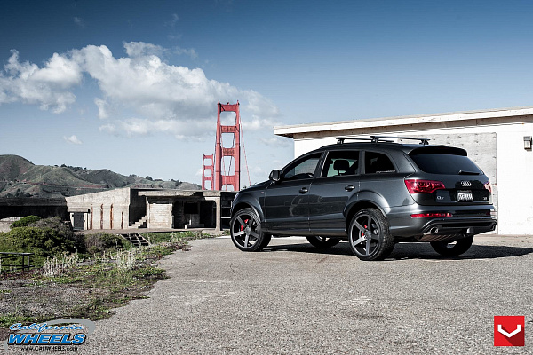 Фото дисков Vossen CV3 Сатиновый графит на Audi Q7 (4L)