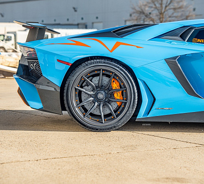 Фото дисков Strasse Wheels SV5-RS Performance на Lamborghini Aventador