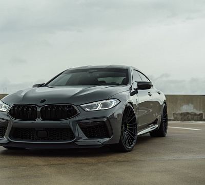 Фото дисков Vossen S17-04 на BMW 8/M8