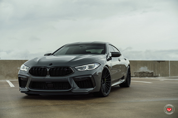Фото дисков Vossen S17-04 Черный сатин на BMW 8/M8