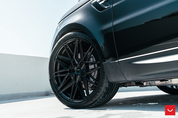 Фото дисков Vossen HF-7 Черный глянец на Range Rover Sport II