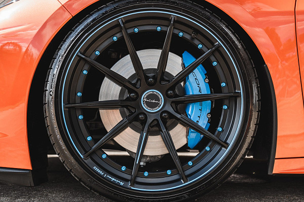 Фото дисков Brixton Forged R11-R Черный сатин на Chevrolet Corvette C8