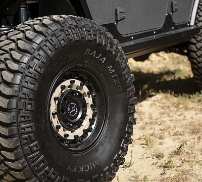 Фото дисков Black Rhino ARSENAL на Jeep Wrangler III (JK)