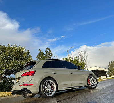 Фото дисков HRE 520M на Audi Q5 (FY)