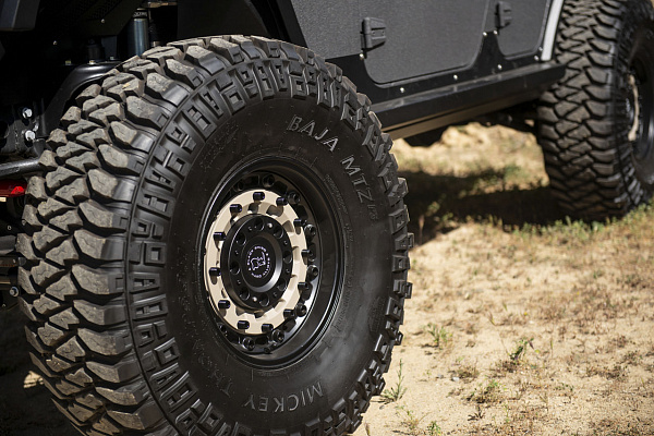 Фото дисков Black Rhino ARSENAL  на Jeep Wrangler III (JK)