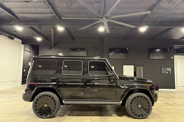 Фото дисков Giovanna Dicotto Черный глянец на Mercedes-Benz G-Class III