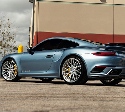 Фото дисков HRE 520M на Porsche 911 VIII