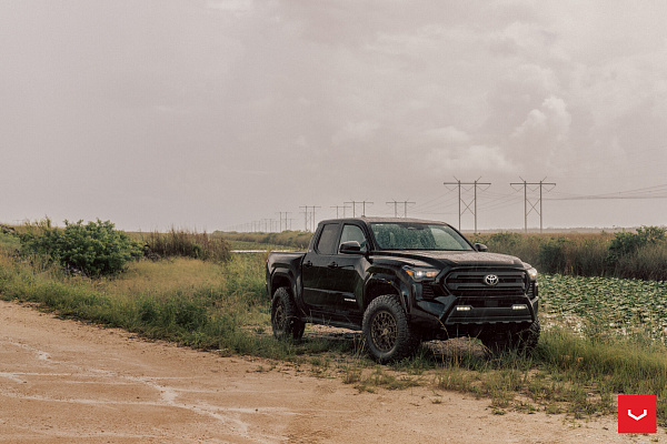 Фото дисков Vossen HFX-1 (6-Lug) Сатиновая бронза на  Toyota Tacoma IV