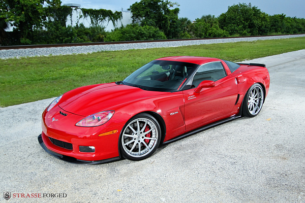 Фото дисков Strasse Wheels R10 Signature Глянцевый лак на Chevrolet Corvette C6