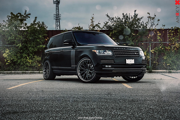 Фото дисков Anrky AN30 Черный сатин на Range Rover IV