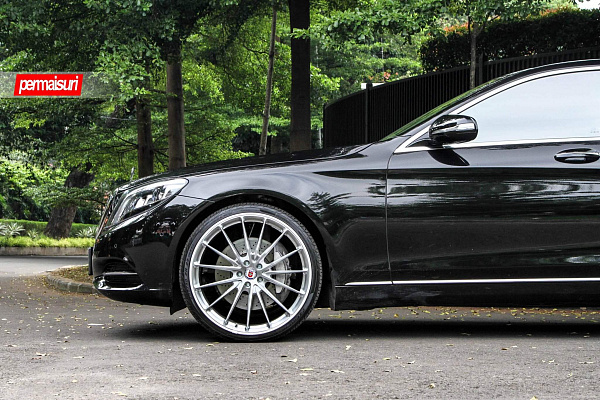 Mercedes-Benz S400