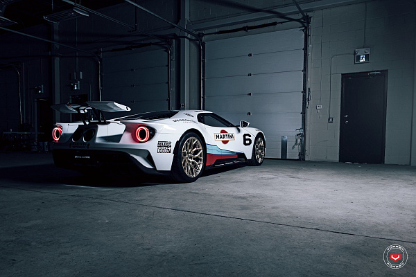 Фото дисков Vossen S17-01 Глянцевая шампань на Ford GT II