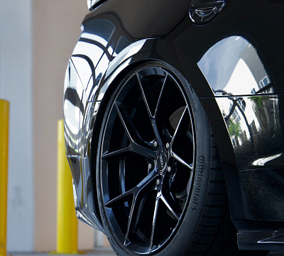 Фото дисков MRR FS06 на Chevrolet Camaro VI