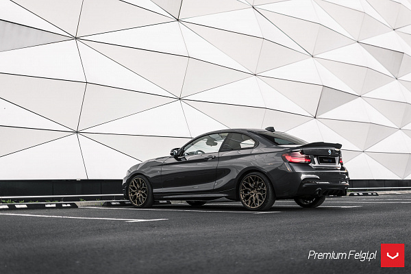 Фото дисков Vossen HF-2 Глянцевая бронза на BMW 2/M2 (F22/F87)