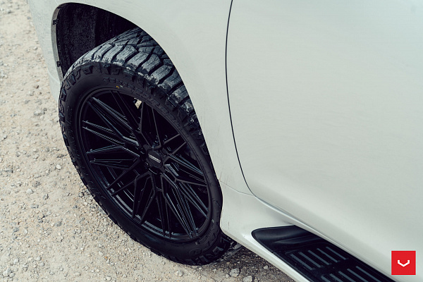 Фото дисков Vossen HF6-5 Черный сатин на Lexus GX II
