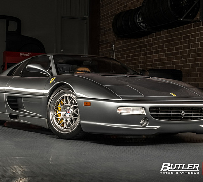 Фото дисков HRE 300 на Ferrari F355