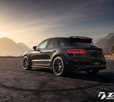 Фото дисков HRE P101 на Porsche Macan I