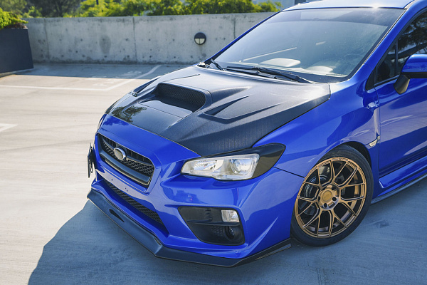 Фото дисков Motegi Racing MR147 CM7 Сатиновое золото на Subaru WRX VA