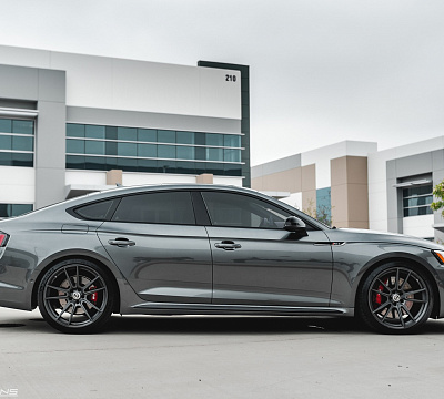 Фото дисков HRE FF04 на Audi A/S/RS 5 (F5)