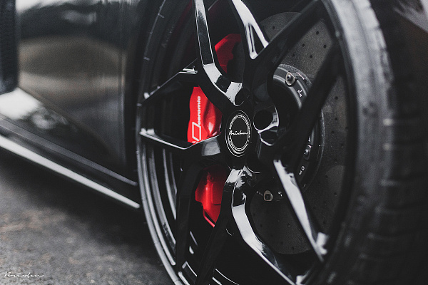 Фото дисков Brixton Forged PF5 Черный глянец на Audi R8 (4S)