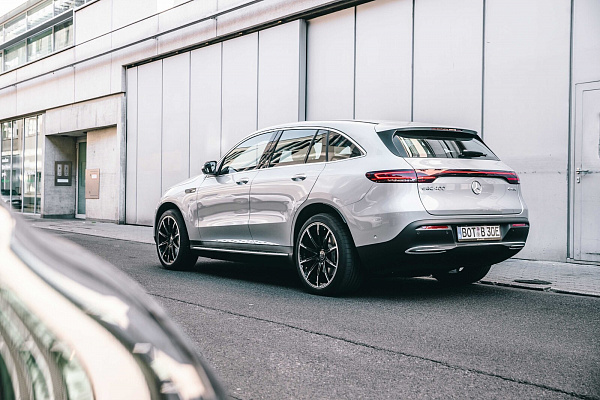 Фото дисков BRABUS Monoblock Z (Platinum Edition) Черный глянец на Mercedes-Benz EQC
