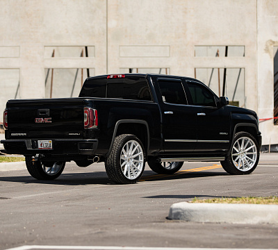 Фото дисков Vossen HF6-1 на GMC Sierra III