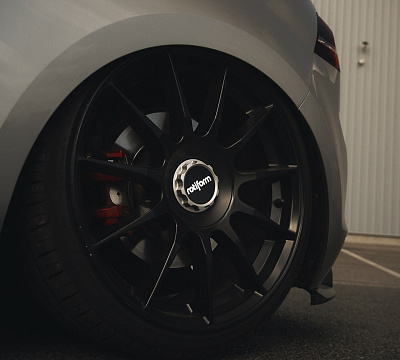 Фото дисков Rotiform DTM на Volkswagen Golf VII