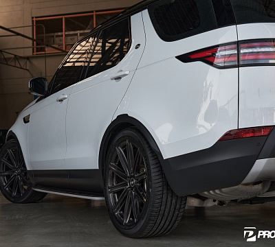 Фото дисков Vossen UV-2 на Land Rover Discovery V