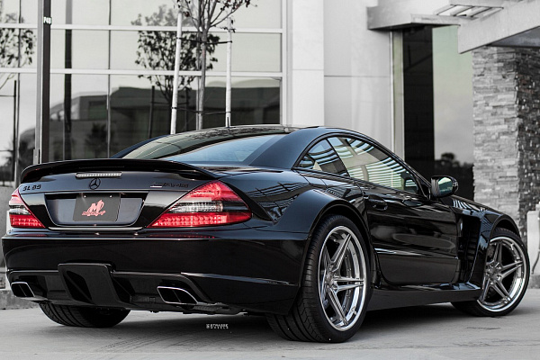 Фото дисков Strasse Wheels SV2T Deep Concave FS Сатиновый темный лак на Mercedes-Benz SL (R231)