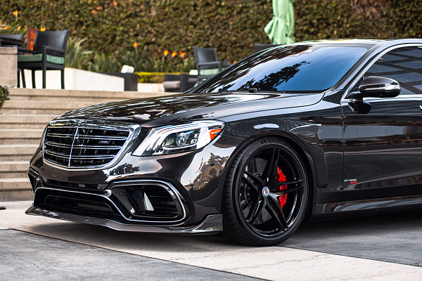 Фото дисков HRE P107 Черный глянец на Mercedes-Benz S-Class (W222, C217)