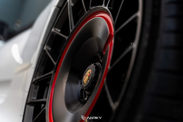 Фото дисков Anrky AN20 Aerosport Черный глянец на Porsche 918 Spyder