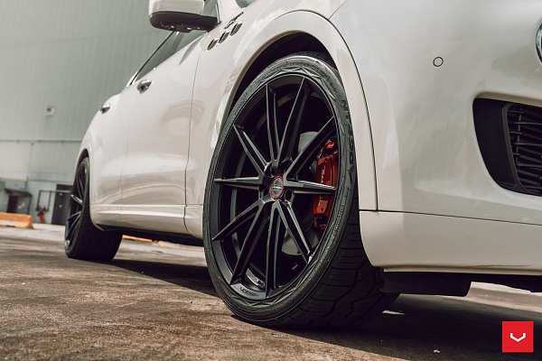 Фото дисков Vossen HFX-2 (5-Lug) Черный сатин на Maserati Levante