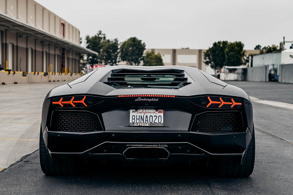 Фото дисков Brixton Forged PF5 Глянцевый темный лак на Lamborghini Aventador