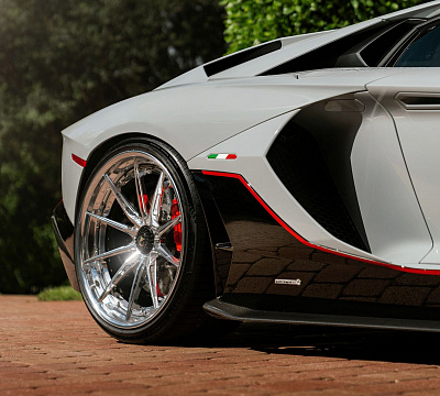 Фото дисков 1886 Wheels G010 на Lamborghini Aventador