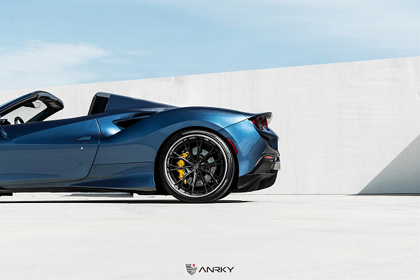 Фото дисков Anrky S3-X5 Черный сатин на Ferrari F8