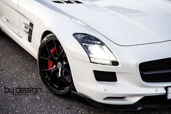 Фото дисков HRE P101 Черный сатин на Mercedes-Benz SLS AMG