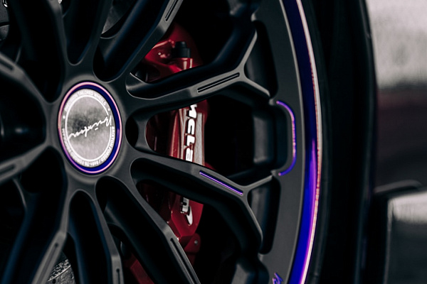 Фото дисков Brixton Forged CM6-RS Черный сатин на McLaren 720S