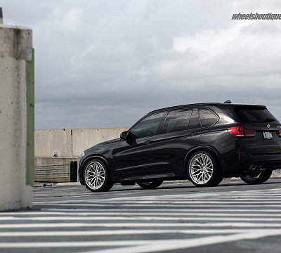 Фото дисков HRE S200 на BMW X5/X5 M (F15/F85)