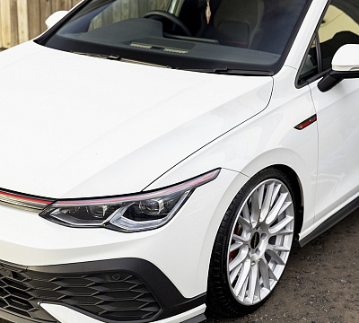 Фото дисков Rotiform LSE на Volkswagen Golf VIII