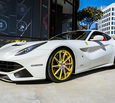 Фото дисков CEC C26 на Ferrari F12