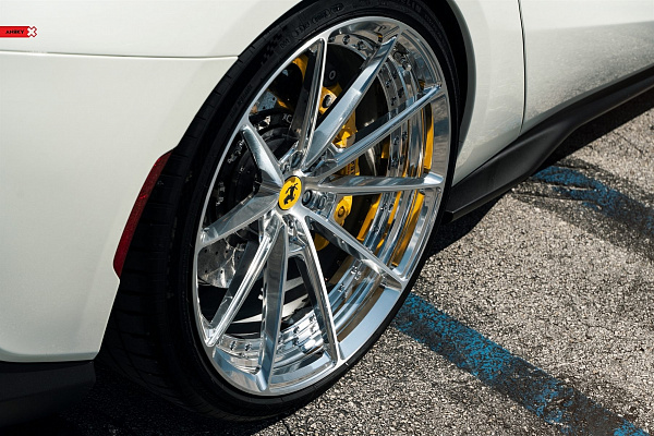 Фото дисков Anrky AN28 Полированный лак на Ferrari 812