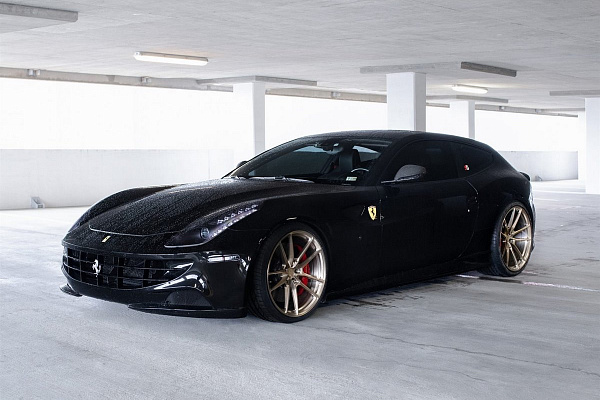 Фото дисков Anrky AN14 Сатиновая шампань на Ferrari 812