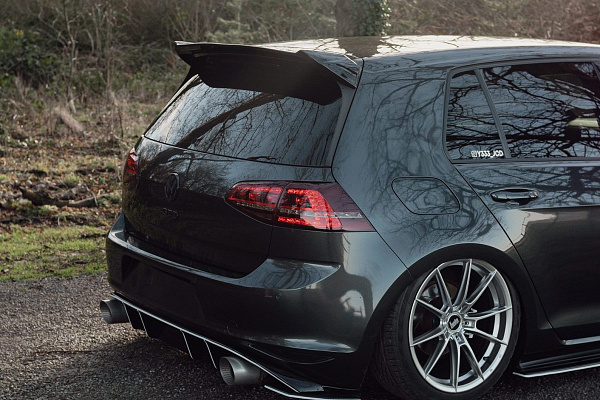 Фото дисков Bola B19 Сатиновый лак на Volkswagen Golf VII