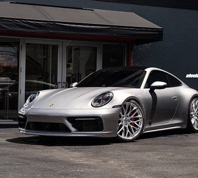 Фото дисков HRE P200 на Porsche 911 VIII
