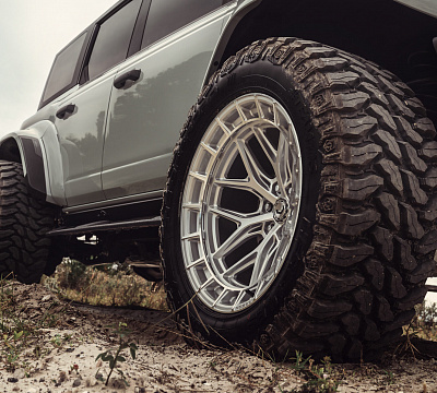 Фото дисков Vossen HFX-1 (6-Lug) на Ford Bronco