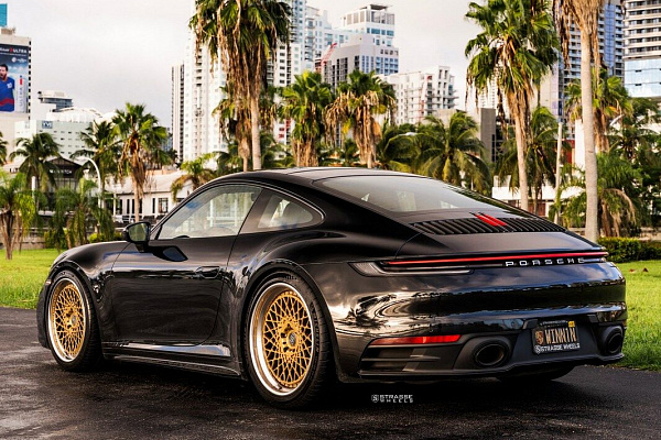 Фото дисков Strasse Wheels SC20 Track Сатиновое золото на Porsche 911 VIII