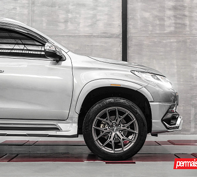 Фото дисков Vossen HF6-4 на Mitsubishi Pajero Sport III